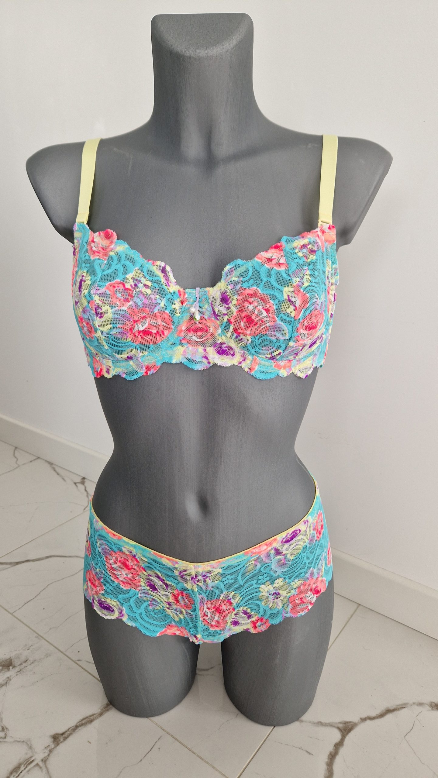 Slip Flower – Image 2