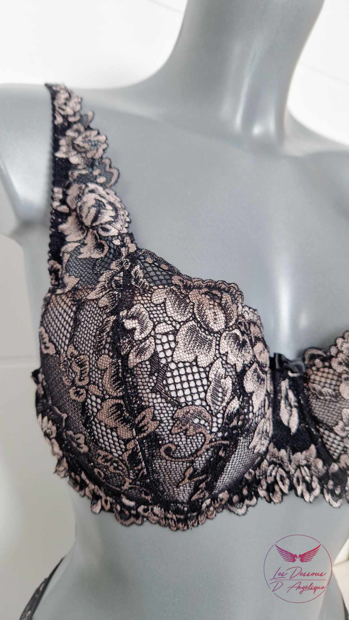 Soutien-Gorge Push Up Magnétique – Image 5