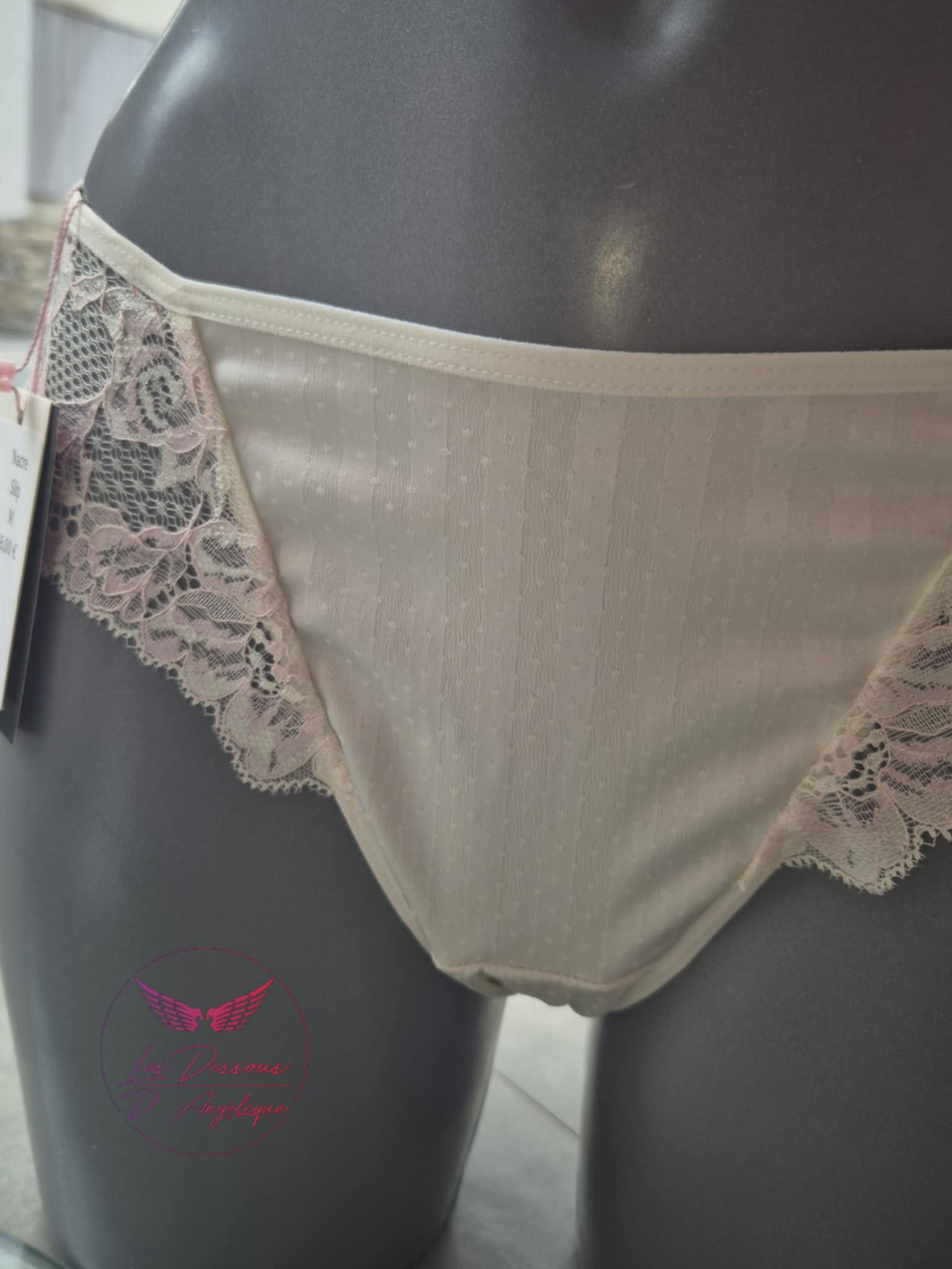 Slip Nacre – Microfibre Écrue et Dentelle Écru Rose Poudré – Image 3