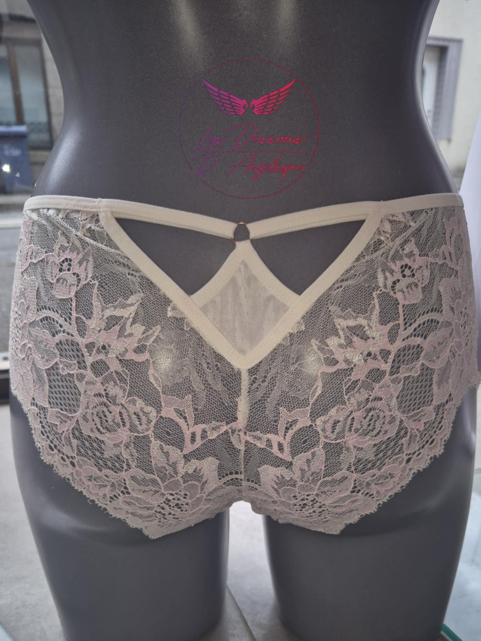 Slip Nacre dentelle écru rose poudré