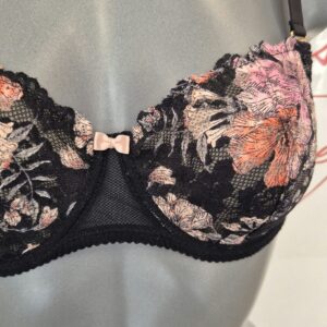 Soutien-gorge corbeille Cornaline en dentelle orange et rose sur résille